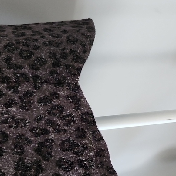 Sonoma The Super Soft Tee in leopard print NWT - Picture 5 of 8